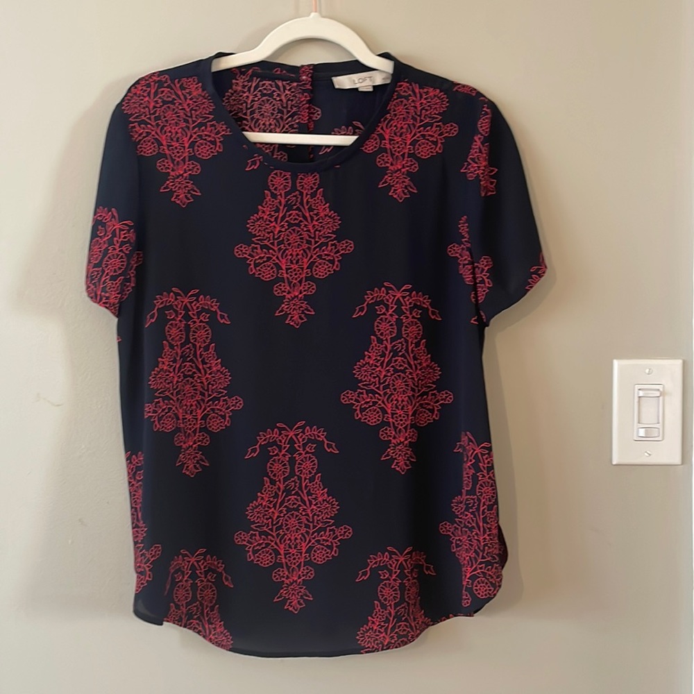 Loft short sleeve floral blouse